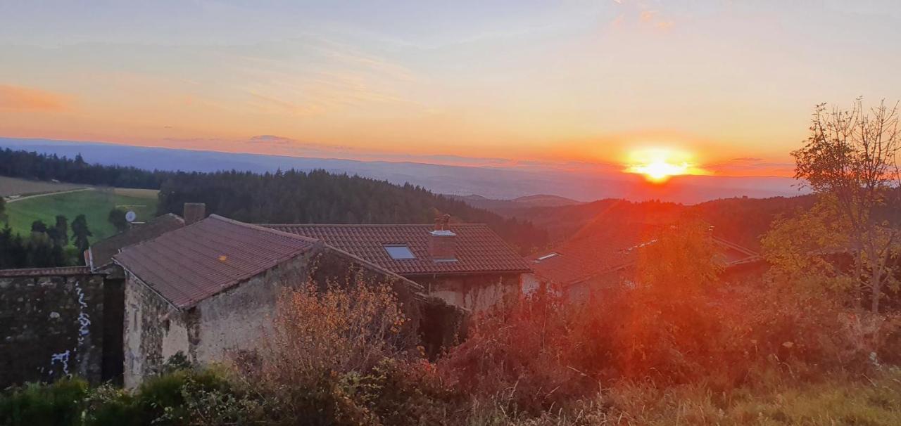 Eco-Gite Cottage Panoramique, Terrasses, Baby Foot, 150 M2 Renove Et Agrandi En 2024, Activites Proposees Champagnac-le-Vieux Buitenkant foto